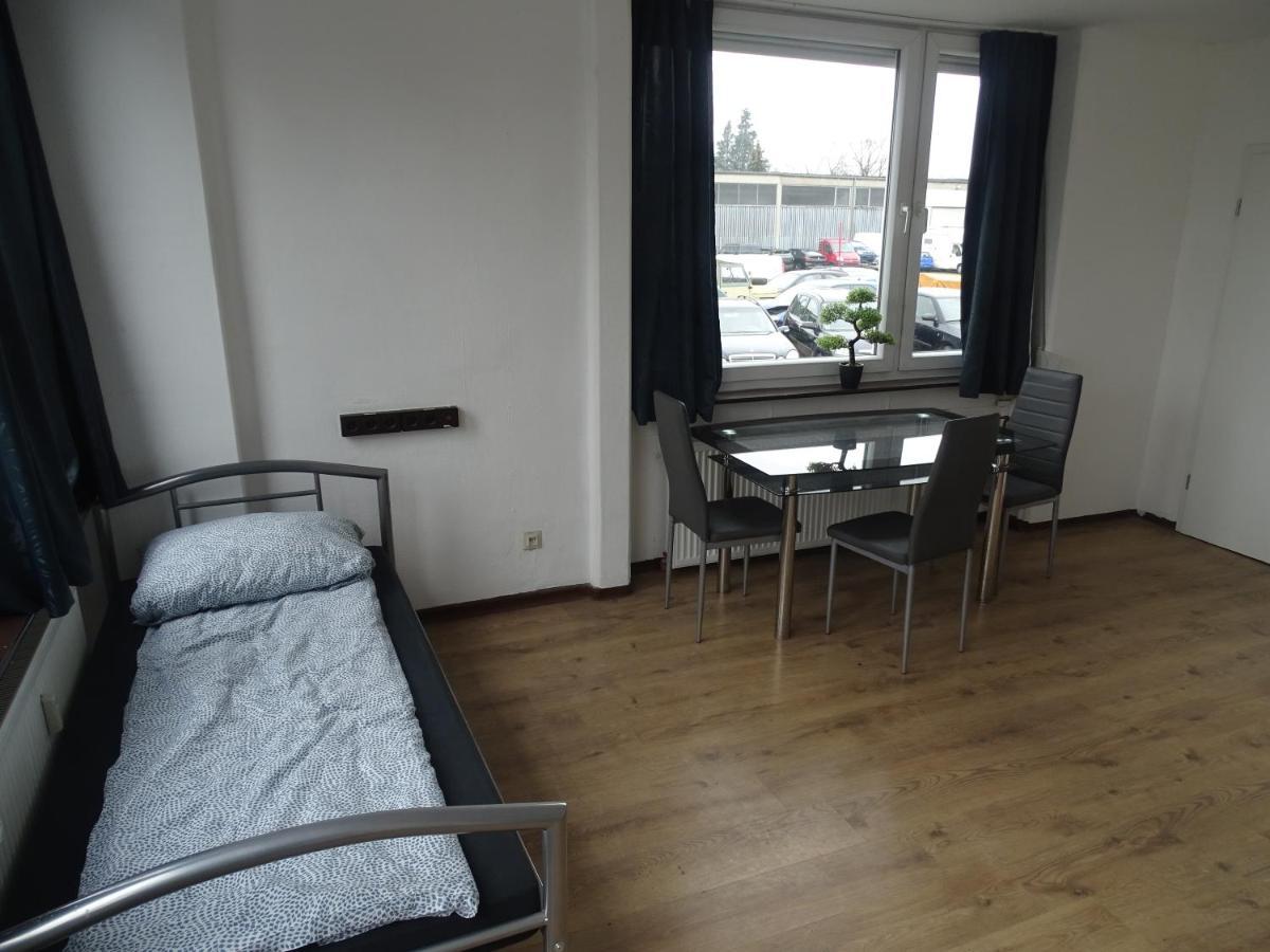 6 Monteurwohnung Messewohnung Bis Zu 5 Personen Hannover Exterior photo